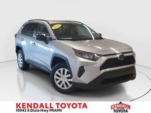 2019 Toyota RAV4 LE