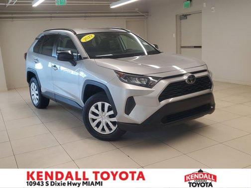 2019 Toyota RAV4 LE
