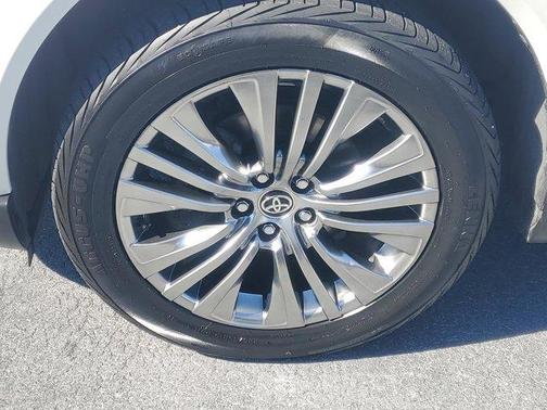 2021 Toyota Venza XLE