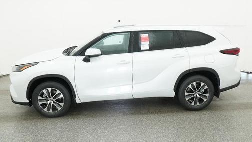 2026 Toyota Highlander XLE