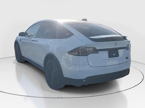 2022 Tesla Model X Plaid