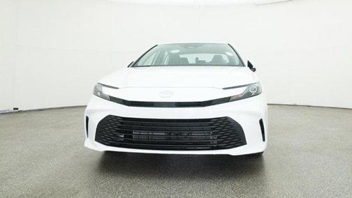 Ice 2026 Toyota Camry LE