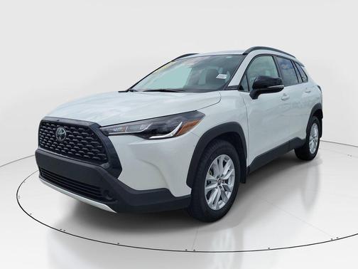Wind Chill Pearl 2025 Toyota Corolla Cross LE