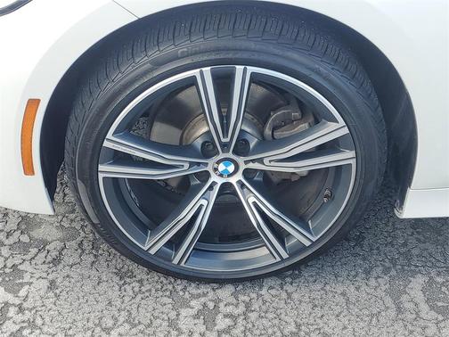2020 BMW 330 i