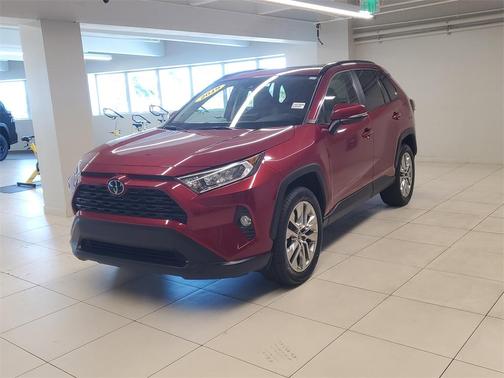 2019 Toyota RAV4 XLE Premium