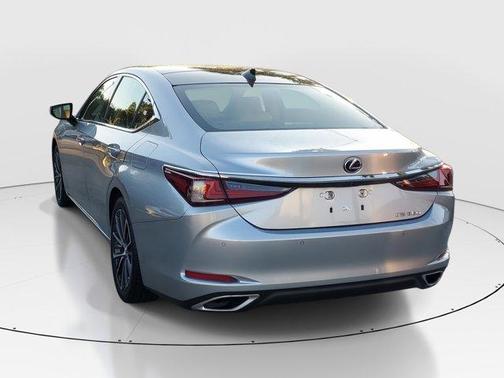 2022 Lexus ES 350 Base