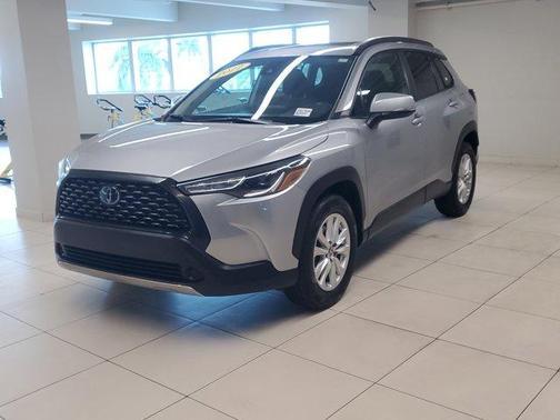 CELESTITE 2022 Toyota Corolla Cross LE