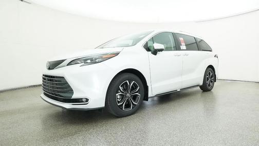 2025 Toyota Sienna Platinum 7 Passenger
