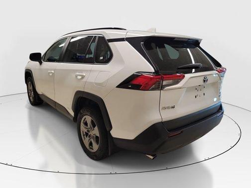 Ice 2024 Toyota RAV4 Hybrid LE