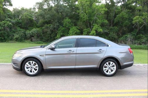 2012 Ford Taurus SEL