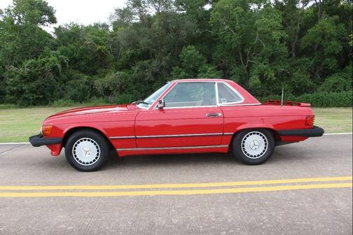 1988 Mercedes-Benz S-Class 560 SL 2dr Convertible