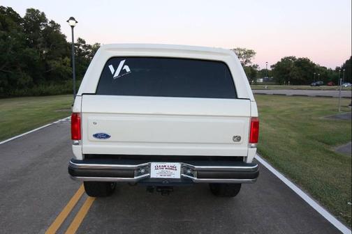 1989 Ford Bronco XLT 2dr 4WD SUV
