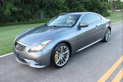 2012 INFINITI G37 Sport