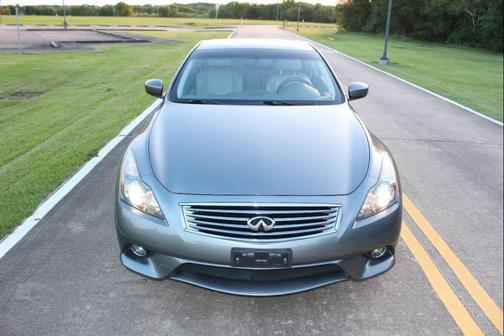 2012 INFINITI G37 Sport