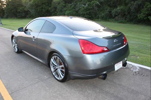 2012 INFINITI G37 Sport