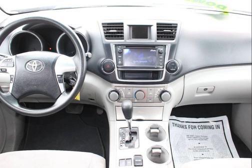 2013 Toyota Highlander SE