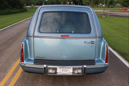 1999 Cadillac DeVille Base