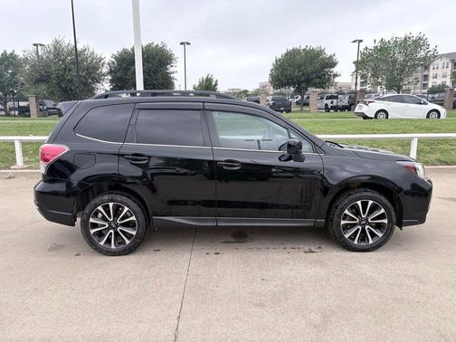 Crystal Black Silica 2018 Subaru Forester 2.0XT Premium
