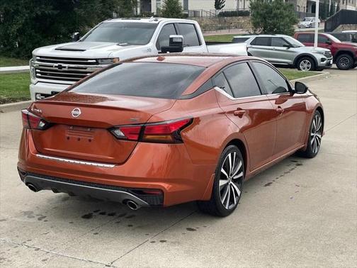 2021 Nissan Altima SR FWD
