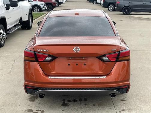 2021 Nissan Altima SR FWD