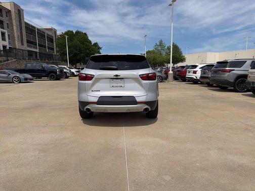 Silver Ice Metallic 2021 Chevrolet Blazer 2LT