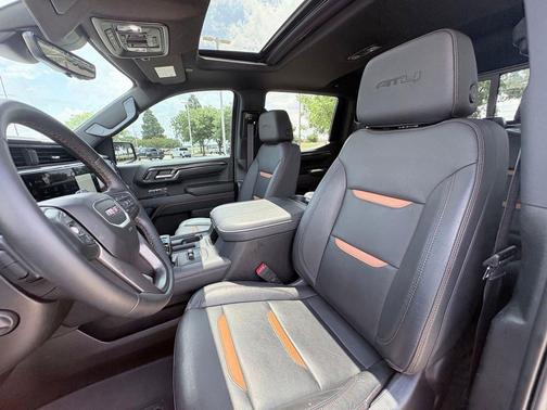 Onyx Black 2023 GMC Sierra 1500 AT4