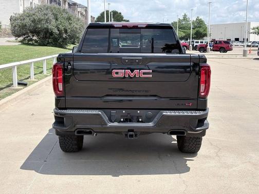 Onyx Black 2023 GMC Sierra 1500 AT4
