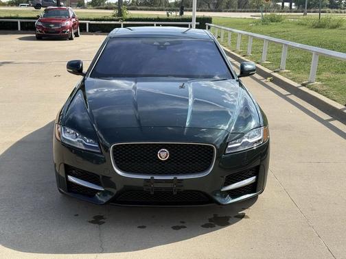 2016 Jaguar XF 35t R-Sport