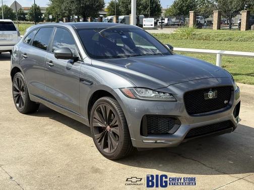 2017 Jaguar F-PACE S