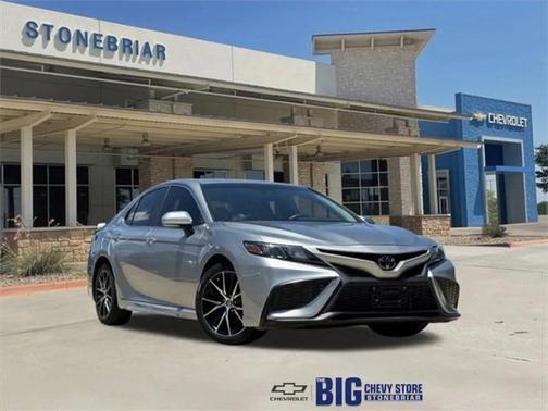 2022 Toyota Camry SE