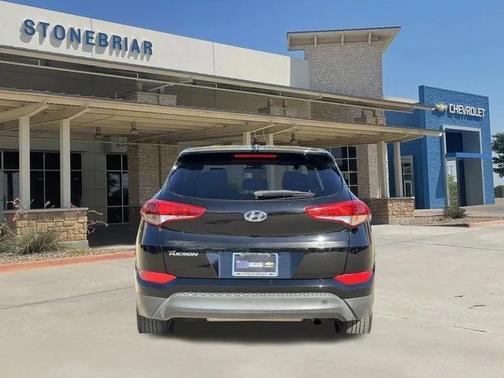 2017 Hyundai TUCSON SE