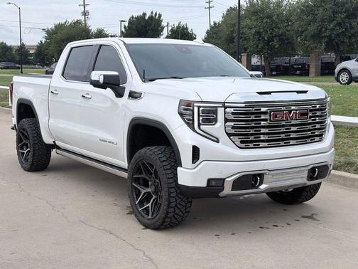 White Frost Tricoat 2023 GMC Sierra 1500 Denali