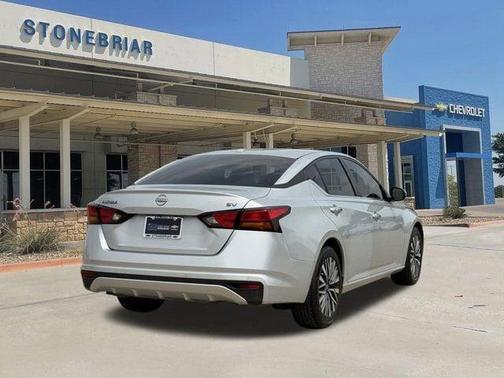 Brilliant Silver Metallic 2024 Nissan Altima 2.5 SV