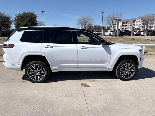 2023 Jeep Grand Cherokee L Summit Reserve