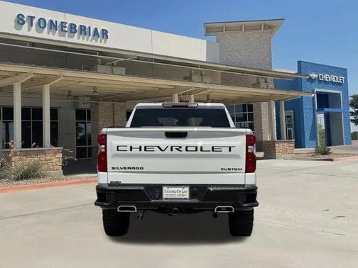 2023 Chevrolet Silverado 1500 Custom Trail Boss