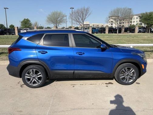 Neptune Blue 2022 Kia Seltos S