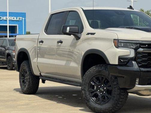 White Sands 2026 Chevrolet Silverado 1500 ZR2