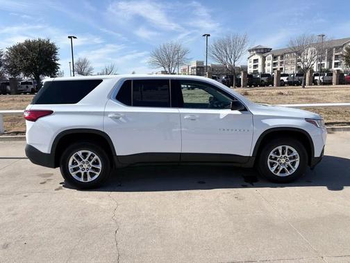 2021 Chevrolet Traverse LS