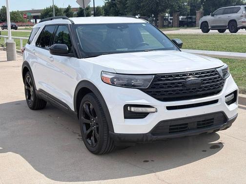 Oxford White 2020 Ford Explorer XLT