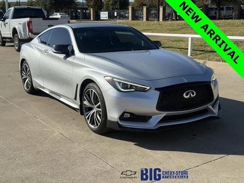 2017 INFINITI Q60 2.0T