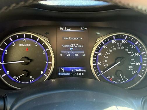 2017 INFINITI Q60 2.0T