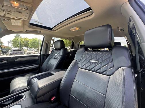 2017 Toyota Tundra Platinum