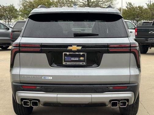 Sterling Gray Metallic 2025 Chevrolet Traverse LT
