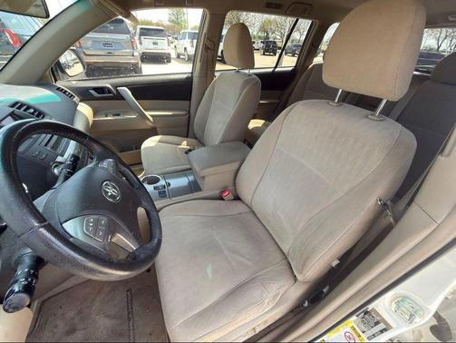 2010 Toyota Highlander Sport