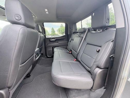 Sterling Metallic 2025 GMC Sierra 1500 SLT