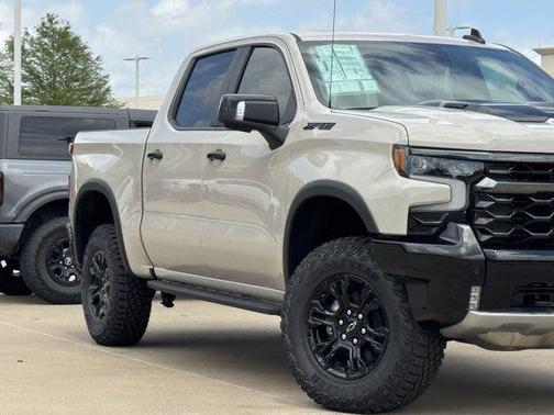 White Sands 2026 Chevrolet Silverado 1500 ZR2