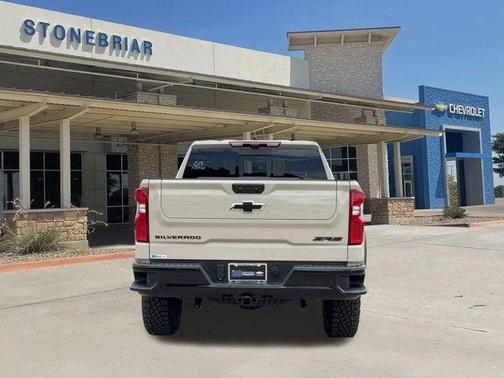 White Sands 2026 Chevrolet Silverado 1500 ZR2