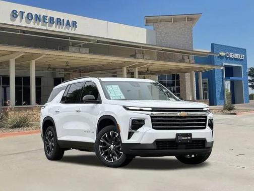 2025 Chevrolet Traverse LT