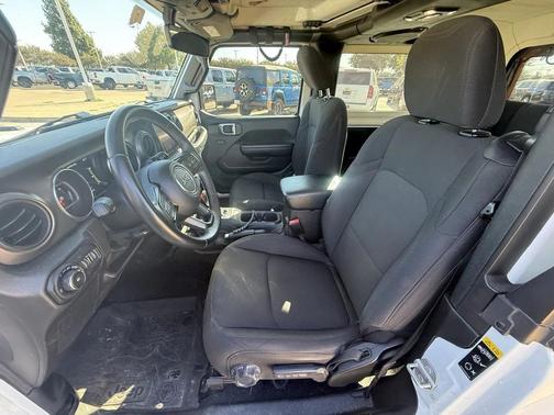 2022 Jeep Wrangler Willys