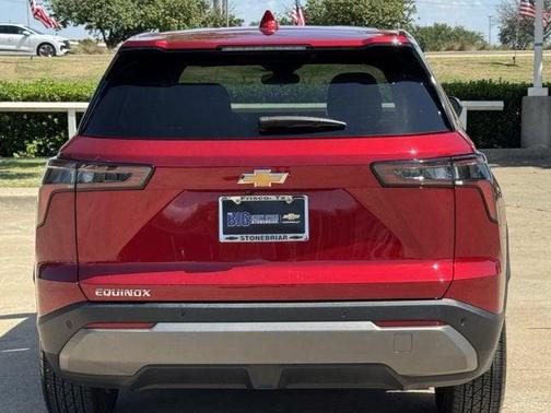 Radiant Red Tintcoat 2025 Chevrolet Equinox 1LT